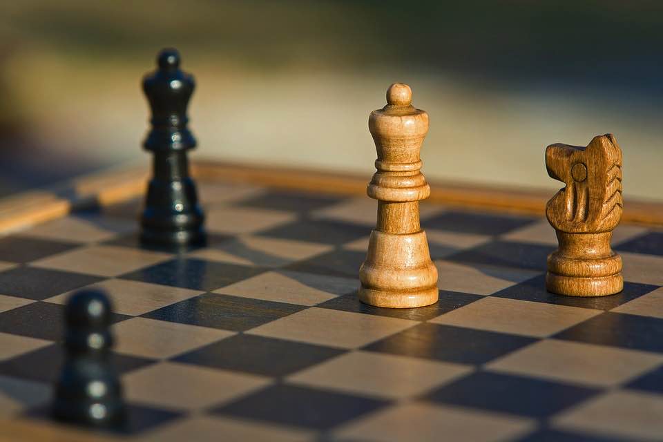 marketing-chess-game-competition
