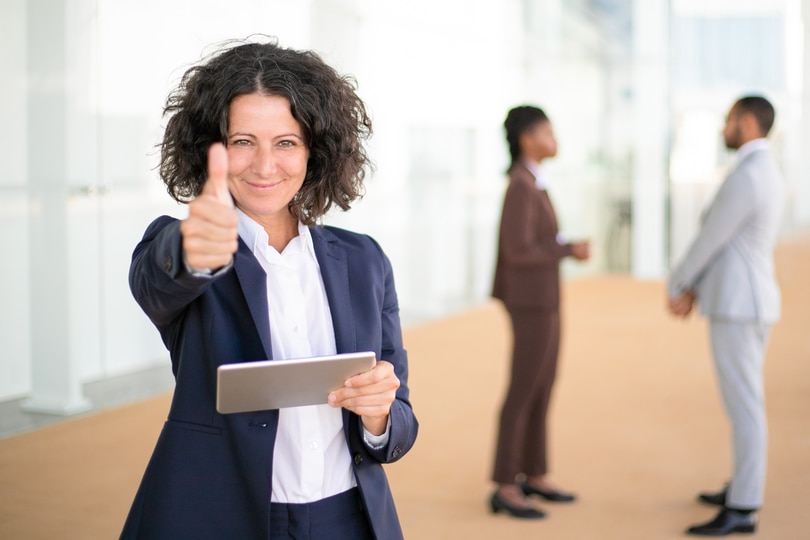 Business woman satisfied with the customer service