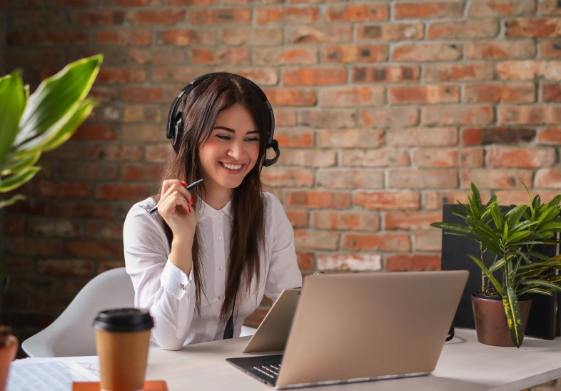 Customer Support Service Woman Call Center Satisfaction Success