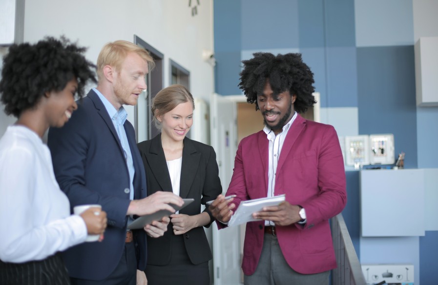 Collaborative Leadership Style People Communication Standing