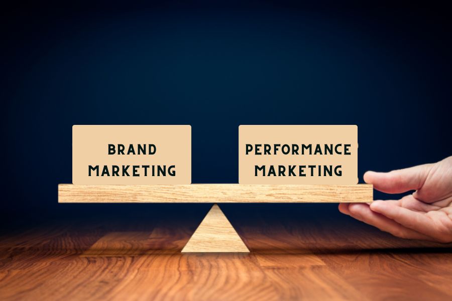 Balancing Brand Marketing and Performance Marketing 
