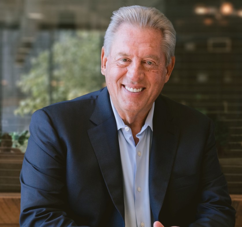 The Top 8 John Maxwell Books Every Leader Should Read Growth Hackers