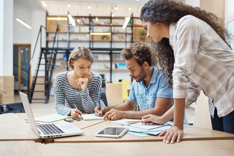 Young Businesspeople CoWorking Space Co-Working Teamwork Meeting Desk Laptop