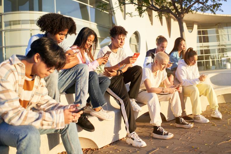 Group of Young People Smartphone Tech Addiction Addicts Dependency Technology