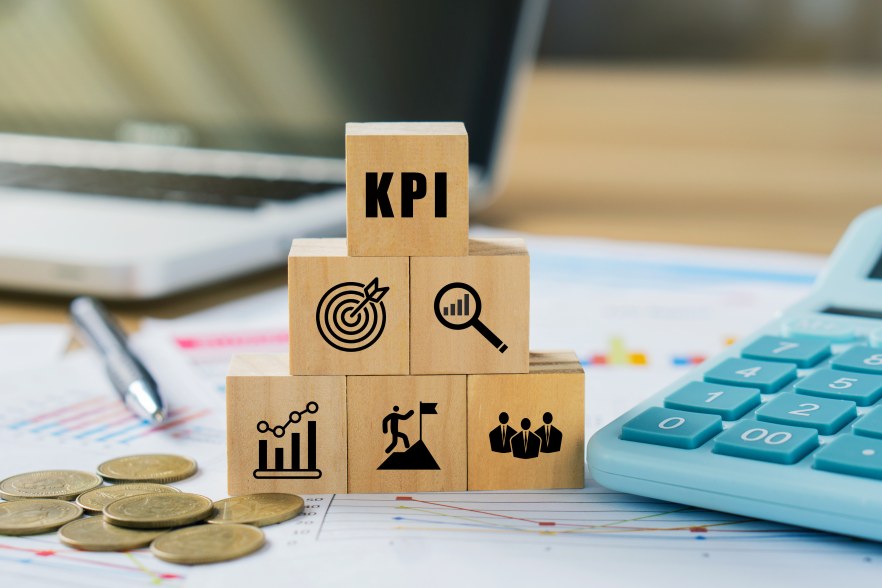 KPI KPIs Key Performance Indicators Wooden Blocks Calculator Business