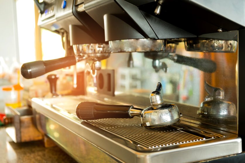 Modular commercial coffee machine for customizable solutions