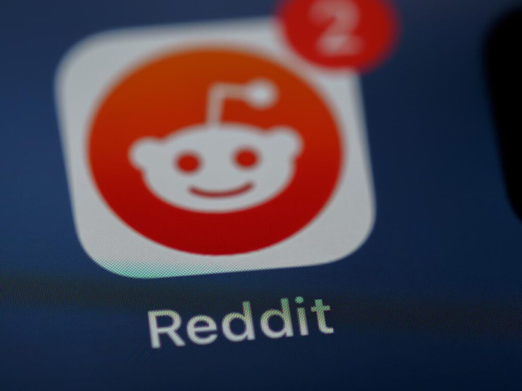 Reddit is a HARO alternative that can boost website visibility
