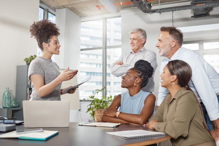Employee Communication Meeting Room Employees Leadership Management
